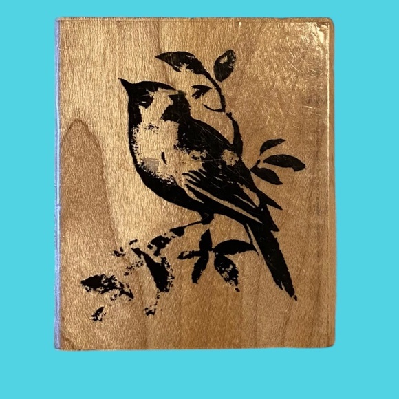« Lone Bird » Wood Mounted Stamp by Hero Arts - Picture 1 of 6